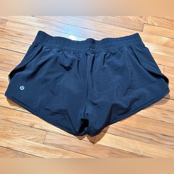 Lululemon Short - 8 - Picture 3 of 3